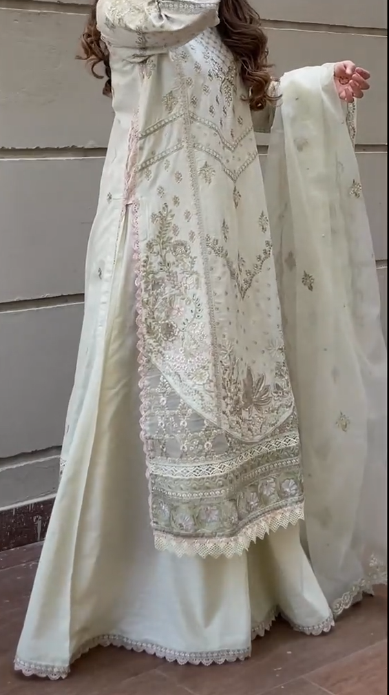Prettiest Eid 3 Piece Stitched Dress